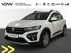 Weiß Gebraucht 2021 Dacia Sandero Comfort Kleinwagen | 14.880 € (Guter Preis)