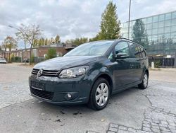 Uranograu/cinza urano Gebraucht 2015 VW Touran Comfortline Van / Kleinbus | 9.500 €