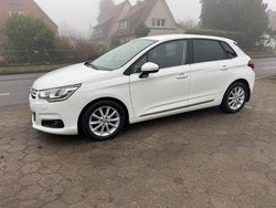 Weiß Gebraucht 2018 Citroën C4 SELECTION Limousine | 7.500 € (Guter Preis)