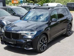 Black sapphire metallic Gebraucht 2022 BMW X7 M Sport SUV | 74.888 € (Fairer Preis)