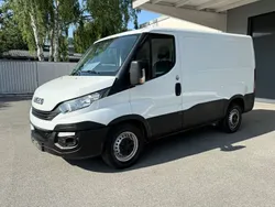 Weiß Gebraucht 2018 Iveco 35.12 Van | 12.495 €