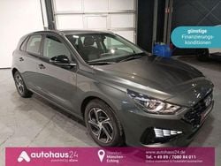 Grau Gebraucht 2021 Hyundai i30 Limousine | 16.660 € (Guter Preis)