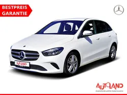Weiß Gebraucht 2020 Mercedes B180 Van / Kleinbus | 22.990 € (Guter Preis)