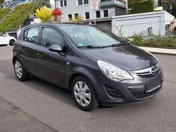 Grau Gebraucht 2011 Opel Corsa Limousine | 3.690 € (Etwas zu teuer)