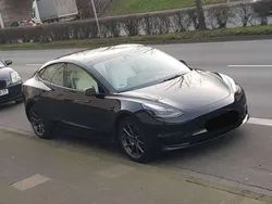 Schwarz Gebraucht 2021 Tesla Model 3 Long Range Limousine | 27.990 € (Fairer Preis)