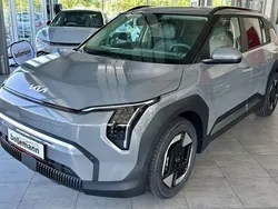 Grau Neu 2025 Kia EV3 4 SUV | 43.950 € (Fairer Preis)