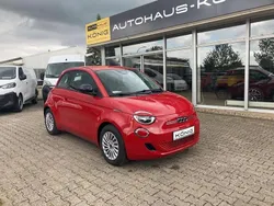 Rot Gebraucht 2025 Fiat 500e Red Kleinwagen | 24.189 € (Superpreis)