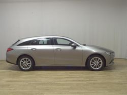 Grau Gebraucht 2020 Mercedes CLA200 Shooting Brake Kombi | 17.580 € (Superpreis)