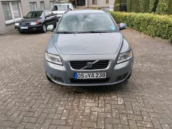 Grau Gebraucht 2011 Volvo V50 Kombi | 3.950 € (Teuer)