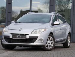 Platingrau Gebraucht 2011 Renault Mégane GrandTour Expression Kombi | 4.980 € (Etwas zu teuer)