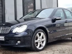 Schwarz Gebraucht 2007 Mercedes C180 Limousine | 3.990 € (Guter Preis)
