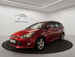 Rot Gebraucht 2012 Ford Focus Champions Edition Limousine | 3.690 € (Guter Preis)