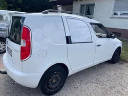 Weiß Gebraucht 2008 Skoda Roomster Van | 4.200 € (Teuer)