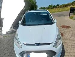 Weiß Gebraucht 2013 Ford B-MAX SYNC Edition Van / Kleinbus | 5.500 €