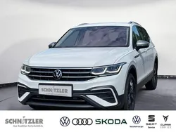 Weiß Gebraucht 2022 VW Tiguan Allspace Life SUV | 31.950 € (Guter Preis)