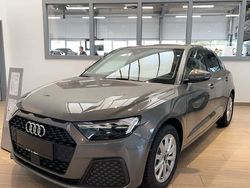 Grau Neu 2025 Audi A1 Sportback Basis Kleinwagen | 26.490 € (Fairer Preis)