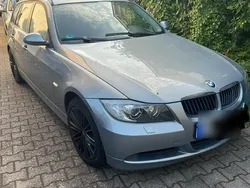 Grau Gebraucht 2006 BMW 320 Kombi | 3.000 € (Fairer Preis)