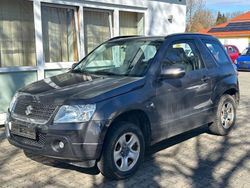 Grau Gebraucht 2012 Suzuki Grand Vitara Club SUV | 3.990 € (Guter Preis)