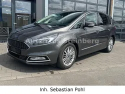 Grau Gebraucht 2018 Ford S-MAX Vignale Van / Kleinbus | 19.999 € (Guter Preis)