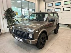 Braun Neu 2025 Lada niva SUV | 22.190 € (Teuer)