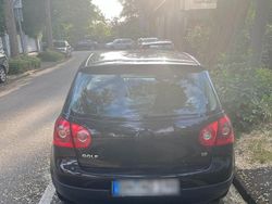 Schwarz Gebraucht 2004 VW Golf V Limousine | 3.150 € (Fairer Preis)