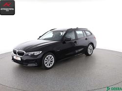 Schwarz Gebraucht 2022 BMW 320e Advantage Kombi | 26.180 € (Fairer Preis)
