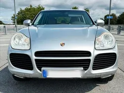 Silber Gebraucht 2004 Porsche Cayenne Turbo SUV | 14.900 €