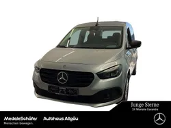 Helvinsilber Gebraucht 2024 Mercedes eCitan Kombi | 23.850 € (Guter Preis)