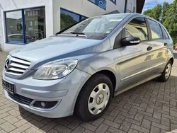 Blau Gebraucht 2005 Mercedes B150 Van / Kleinbus | 1.999 € (Guter Preis)