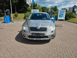 Beige Gebraucht 2008 Skoda Octavia Scout 4x4 Kombi | 4.999 € (Etwas zu teuer)
