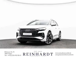 Gletscherweiß metallic Gebraucht 2022 Audi Q4 e-tron S-Line SUV | 34.745 € (Guter Preis)