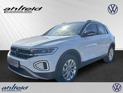 Pure white Gebraucht 2023 VW T-Roc Style SUV | 28.280 € (Etwas zu teuer)