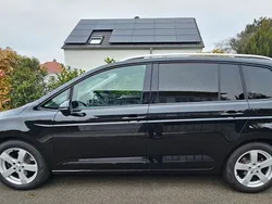 Schwarz Gebraucht 2017 VW Touran Comfortline Van / Kleinbus | 20.800 € (Fairer Preis)