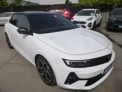 Weiß Gebraucht 2023 Opel Astra GS Line Limousine | 23.999 € (Guter Preis)