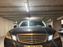 Grau Gebraucht 2011 Mercedes E350 Elegance Limousine | 9.500 € (Guter Preis)
