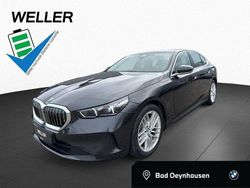 Grau Gebraucht 2024 BMW 530e Comfort Edition Limousine | 51.550 €