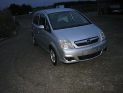 Silber Gebraucht 2010 Opel Meriva Eco Van / Kleinbus | 3.650 € (Fairer Preis)