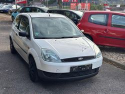 Weiß Gebraucht 2003 Ford Fiesta Basis Kleinwagen | 1.390 € (Etwas zu teuer)