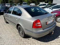Grün Gebraucht 2008 Skoda Octavia Elegance Limousine | 3.295 € (Guter Preis)