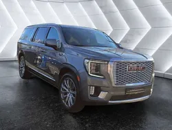 Grau Gebraucht 2022 GMC Yukon SUV | 89.449 €