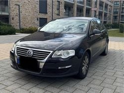 Schwarz Gebraucht 2006 VW Passat Limousine | 2.500 € (Guter Preis)