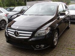 Schwarz Gebraucht 2012 Mercedes B180 Van / Kleinbus | 11.990 € (Fairer Preis)