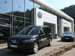 Schwarz deep black perleffekt metallic Gebraucht 2024 VW Caddy Life Van / Kleinbus | 27.990 € (Guter Preis)