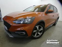 Hokaidoorange (orange) Gebraucht 2019 Ford Focus Active Limousine | 13.990 € (Fairer Preis)
