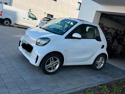 Weiß Gebraucht 2020 Smart ForTwo Electric Drive Cabrio | 10.000 € (Fairer Preis)
