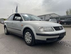 Silber metallic Gebraucht 1997 VW Passat Basis Limousine | 999 € (Guter Preis)