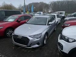 Florettsilber metallic (metallic) Gebraucht 2020 Audi A3 Sportback Ambiente Limousine | 22.929 € (Fairer Preis)