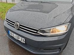 Grau Gebraucht 2019 VW Touran IQ Drive Van / Kleinbus | 19.140 € (Guter Preis)