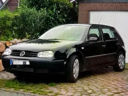 Schwarz Gebraucht 2000 VW Golf IV Limousine | 1.300 € (Guter Preis)