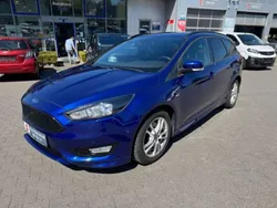 Blau Gebraucht 2018 Ford Focus ST-Line Kombi | 13.474 € (Guter Preis)